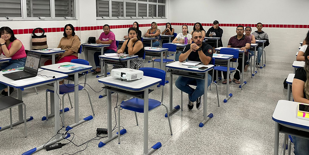 Goiás lança Programa Crédito Social Tech para fomentar empreendedorismo entre egressos das Escolas do Futuro