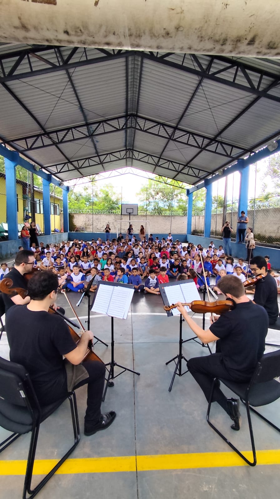 Orquestra Filarmônica de Goiás leva música clássica às escolas de Goiânia