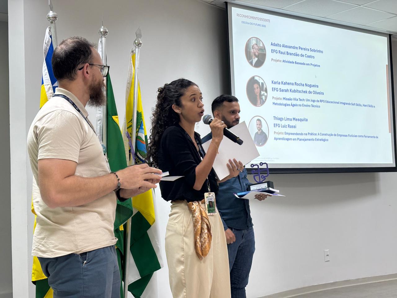 1º Prêmio Reconhecimento Docente das EFGs destaca projetos de três professores