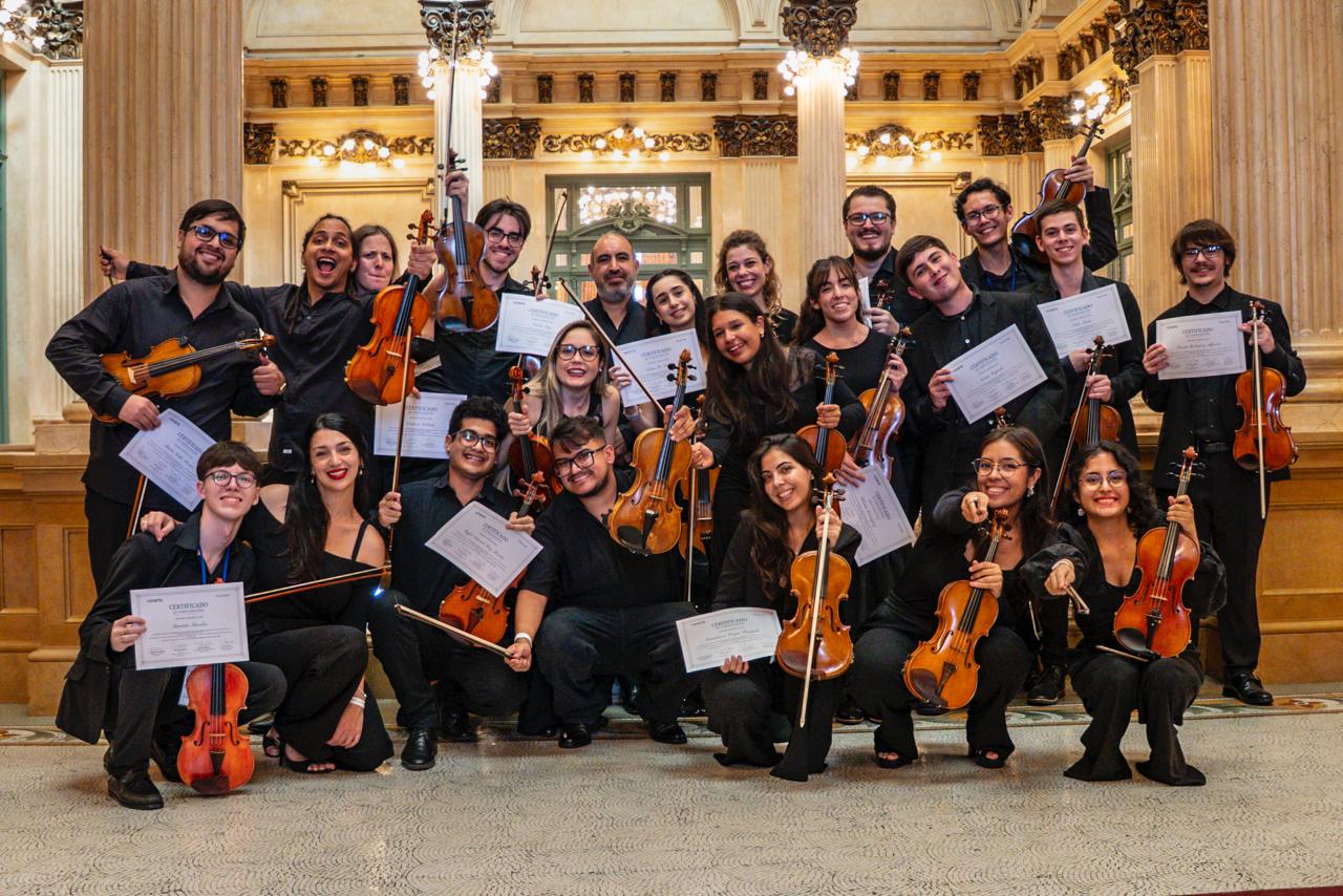 Violinista da Orquestra Filarmônica de Goiás participa da SonArte Buenos Aires 