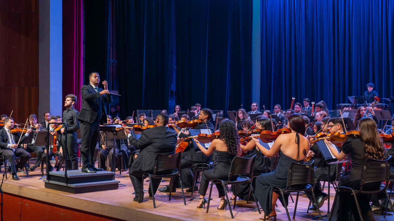 Programa Nart promove noite de encontros entre estudantes e músicos no Teatro Escola Basileu França