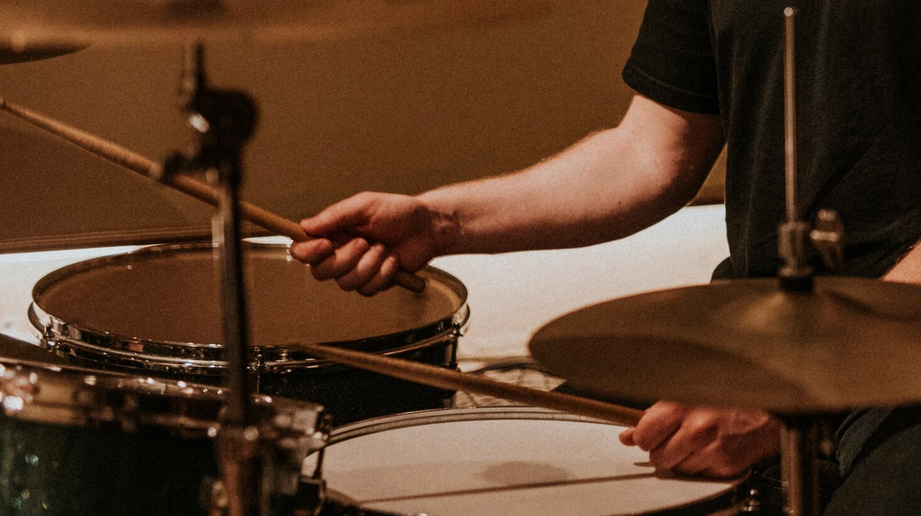 Iniciação Coletiva ao Instrumento Musical - Bateria