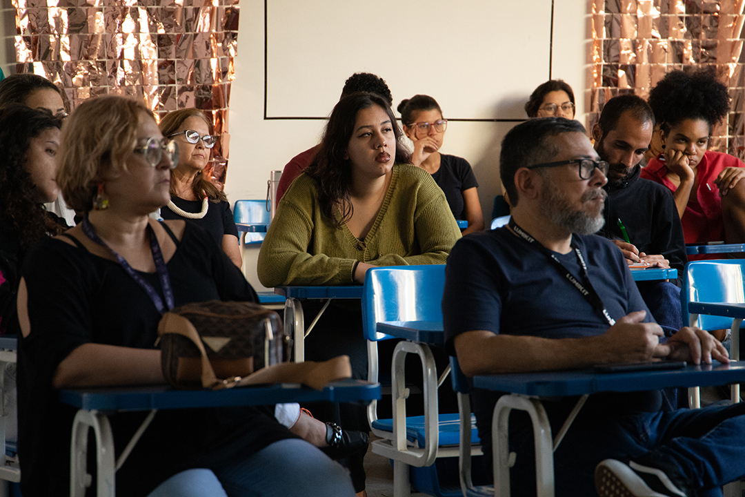 Basileu França está com inscrições abertas para curso superior em Produção Cênica