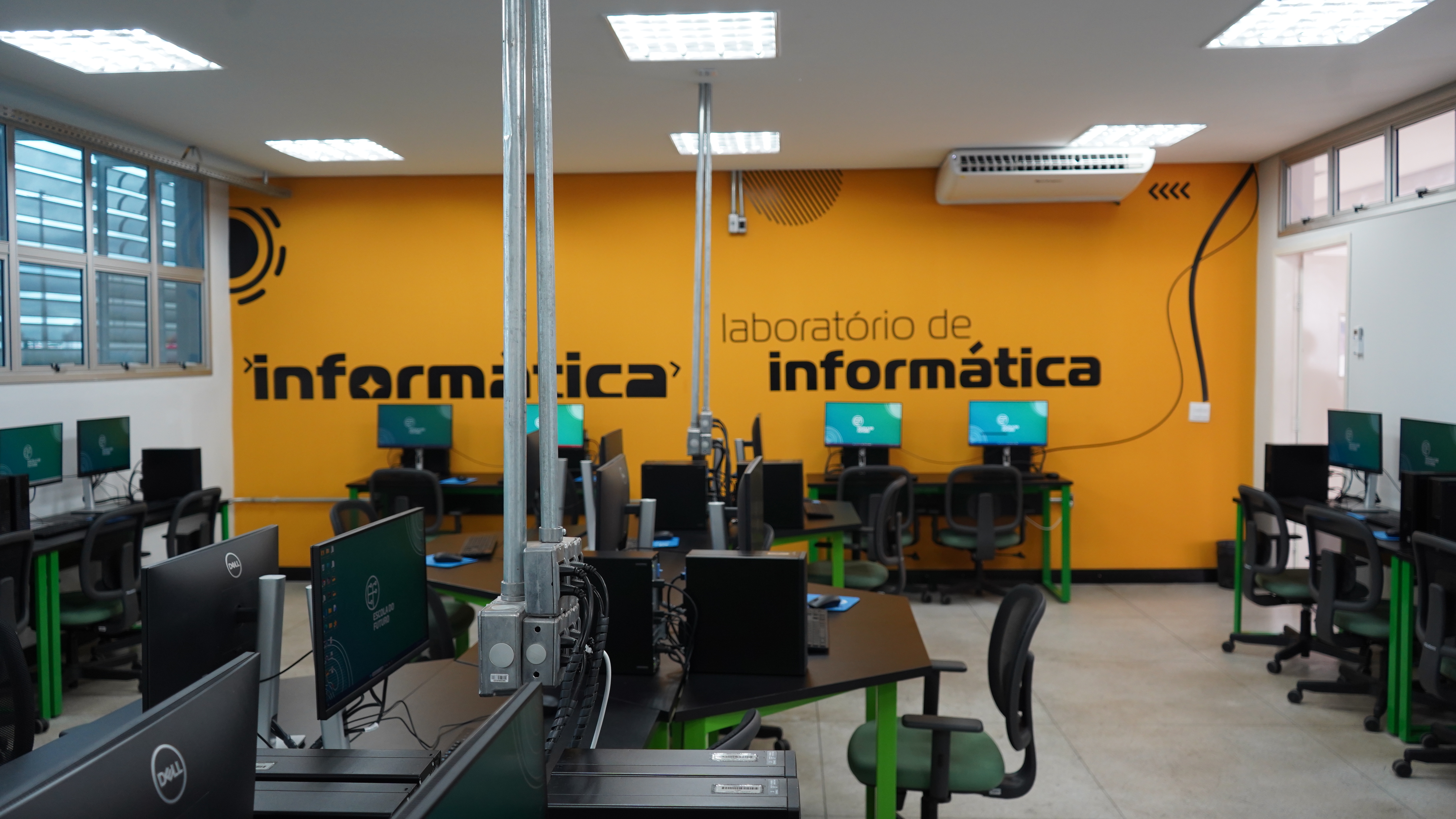 Inauguração da Escola do Futuro Raul Brandão em Mineiros impulsiona a formação profissional em Goiás