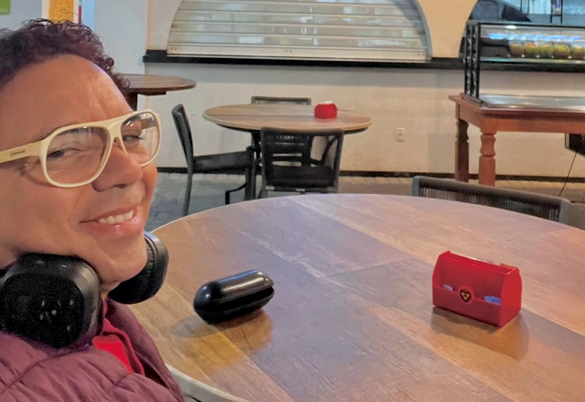 Professor da EFG Basileu França participa de Encontro Curatorial de Artes Cênicas 