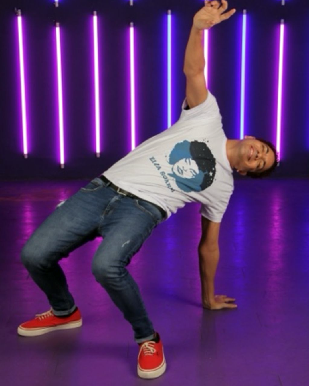 Professor da EFG Basileu França participa de Encontro Curatorial de Artes Cênicas 